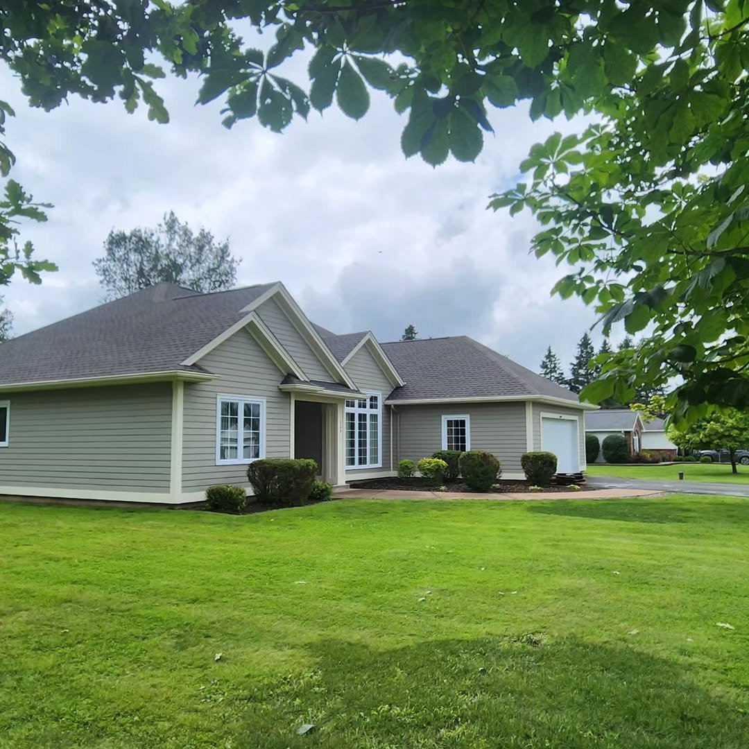 135 bundles of gaf hdz driftwood.#gaf #roofing #trurons #novascotia